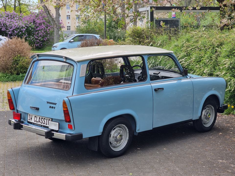 Trabant 601 Universal Vollrestauriert, Traumzustand in Leipzig