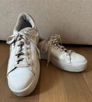 Puma Sneaker weiß Turnschuhe dickere Sohle / Plateau Gr. 40 Kr. Dachau - Dachau Vorschau