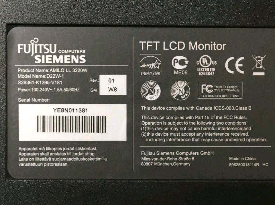 PC - Monitor Fujitsu Siemens AMILO D22W1 - 22 Zoll mit Kabeln TOP in Althegnenberg
