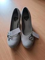 Graue Dirndl Trachtenschuhe Pumps s.Oliver Größe 40 NEU Bayern - Sonnefeld Vorschau
