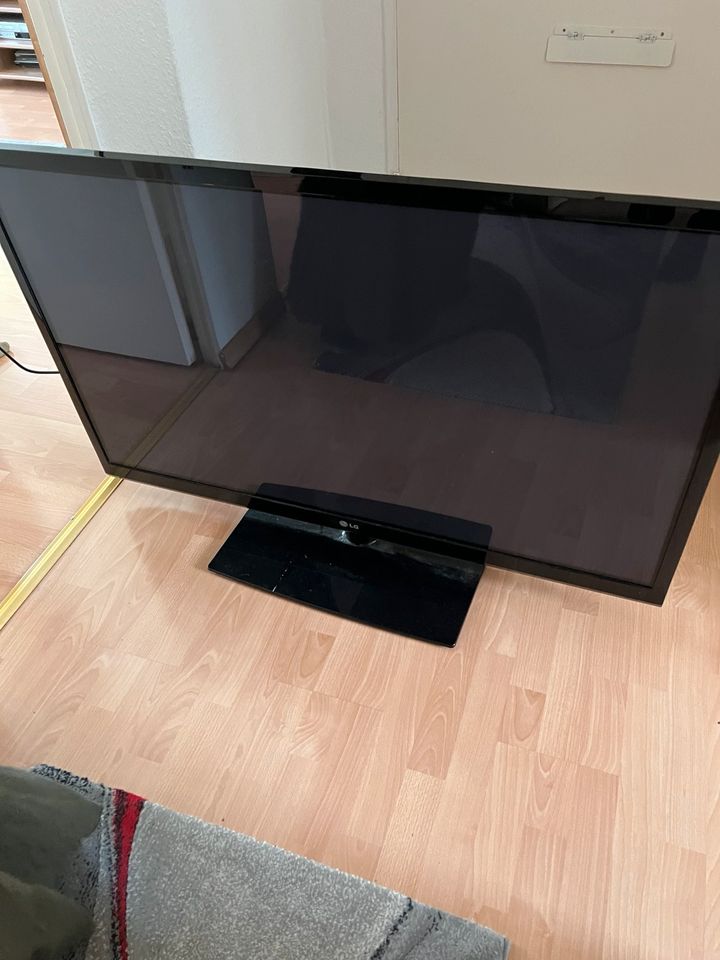 LG TV 50PK350 defekt für Bastler! in Berlin