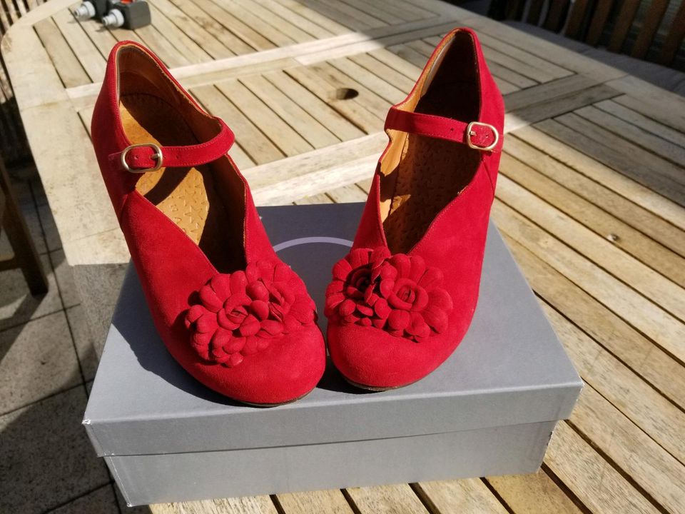 Chie Mihara Pumps rot Größe 41 in Mettlach