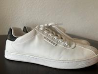 Schuhe Marke Guess Sachsen - Chemnitz Vorschau