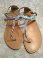 Elegante Damen-Flip-Flops, silber, Größe 38, flache Leder-Sohle Bayern - Mertingen Vorschau