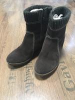 Clarks Damen Stiefeletten Herbst Gr. 38,5 Wildleder Keilabsatz Niedersachsen - Buxtehude Vorschau