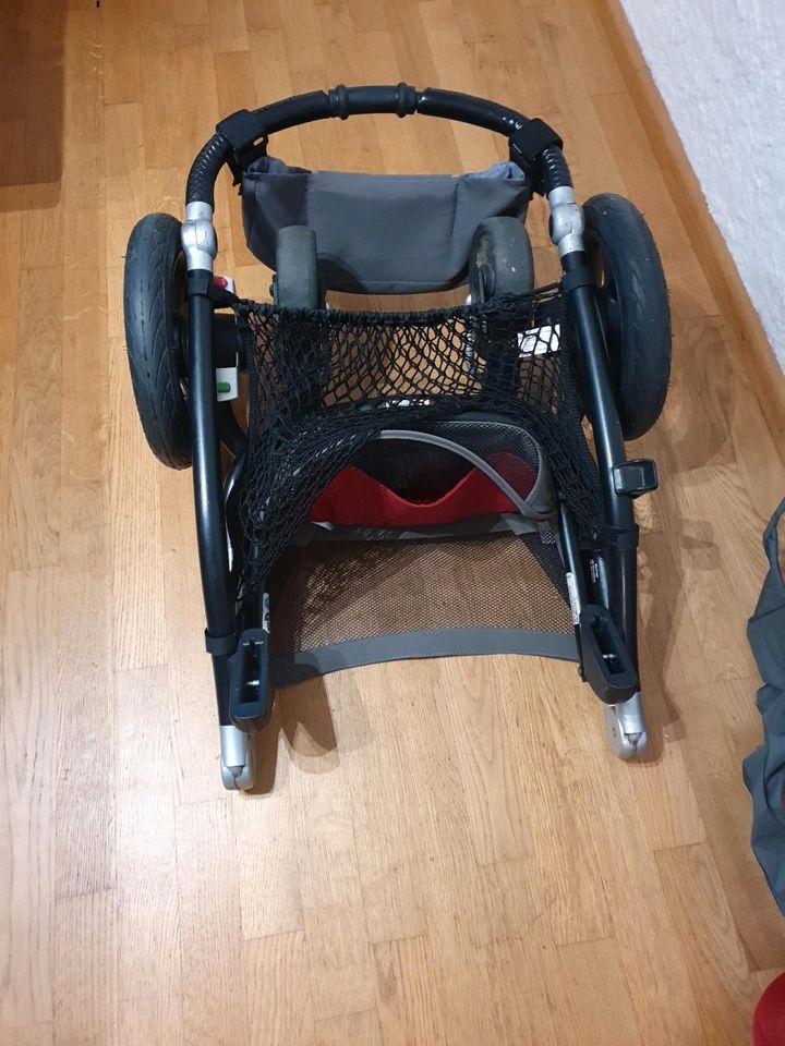 Britax Affinity Kinderwagen mit Babywanne in Durach