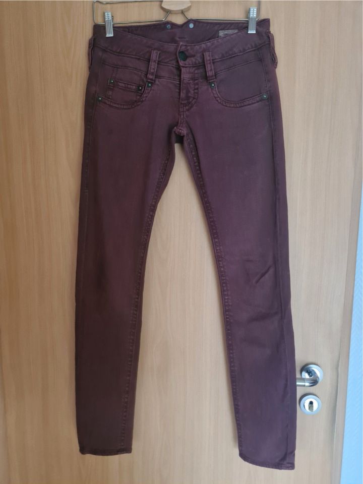 Herrlicher Jeans bordeauxrot in Moers