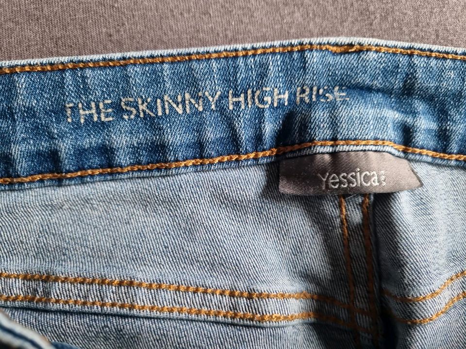 Skinny Jeans von Jessica Gr.40 in Püttlingen