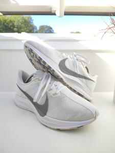 Air zoom pegasus 35 white sale