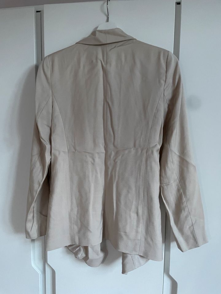 Blazer beige von Hallhuber in Größe 36 in Wiehl