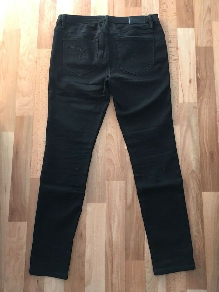 Jeans Hose Esprit Länge/Weite 32 schwarz in Bexbach