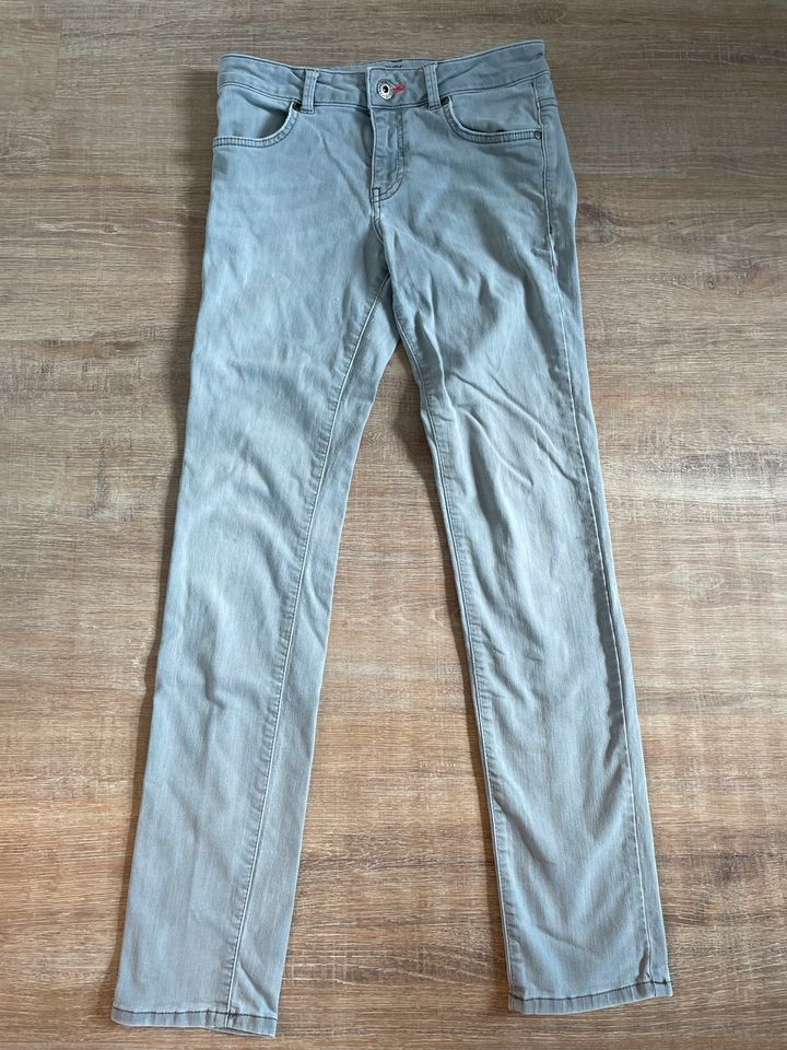 S'oliver Tube Jeans 36/38 grau S'oliver Jeans Tube 36/32 in Niedersachsen -  Weyhe | eBay Kleinanzeigen ist jetzt Kleinanzeigen