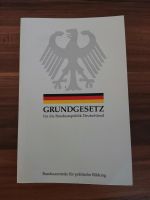 Grundgesetzbücher zu verschenken Dresden - Gompitz Vorschau