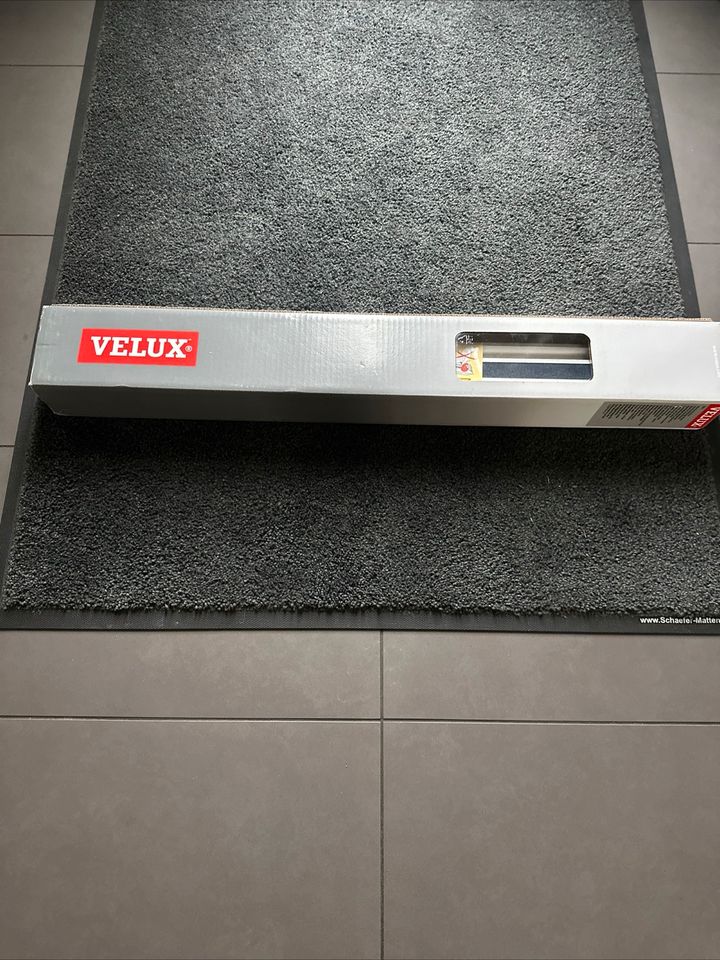 VELUX Verdunkelungsrollos für Dachfenster (Blau) in Bayern - Lagerlechfeld  | eBay Kleinanzeigen ist jetzt Kleinanzeigen