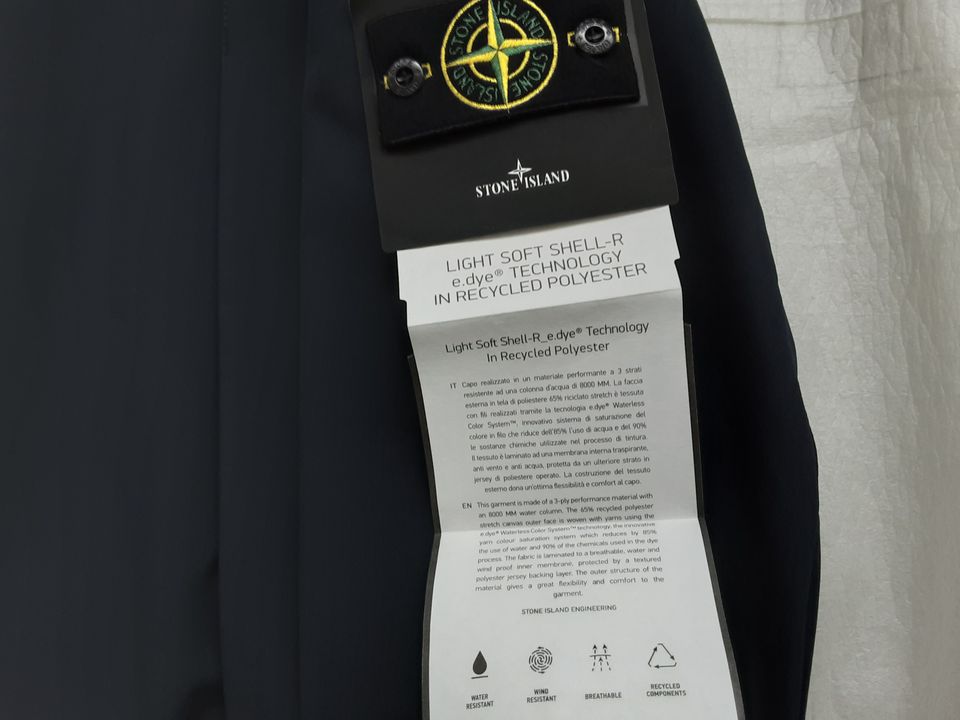 Stone Island Soft Shell Jacke (XL) neu in Wuppertal