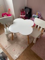 Kindertisch + 2 Kinderstühle // Kindersitzgruppe Hessen - Heusenstamm Vorschau