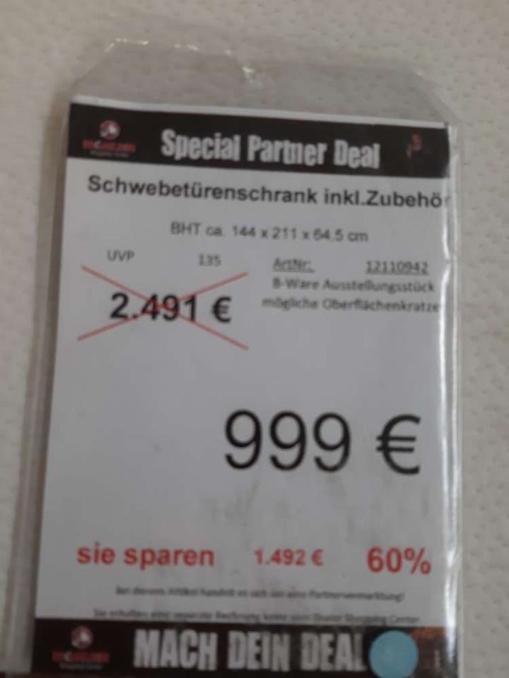 Schwebetürenschrank / Schrank / Kleiderschrank statt 2491€ in Zeitz