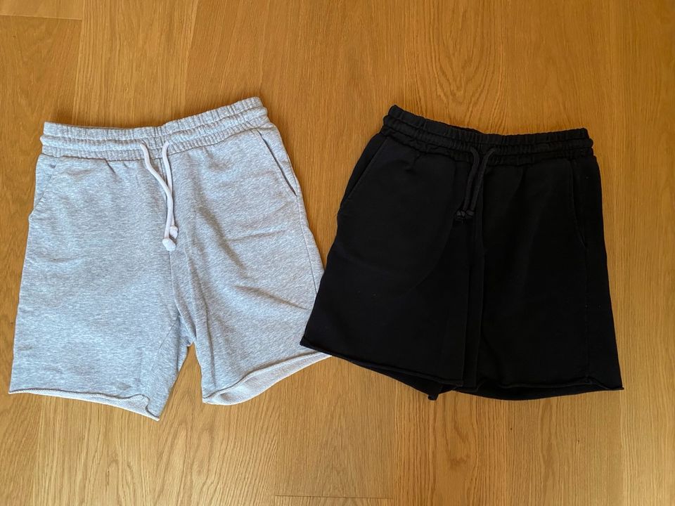 2 x H&M Shorts, Sweatshirthose, kurze Jogginghose Gr S in Ratingen