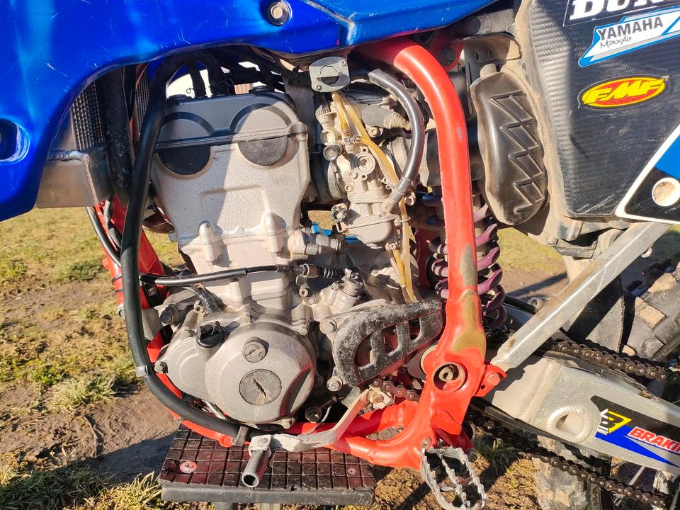 Verkaufe eine Yamaha YZ 250 F in Strehla