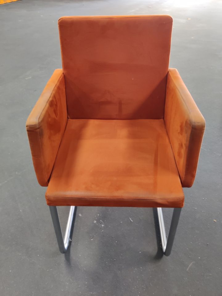 5 KFF Stühle Freischwinger Texas Wildleder orange, hochwertig in Overath