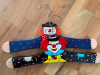 2 Stück Kinder Kleiderbügel Clown Bayern - Bergen Vorschau