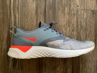 Nike React Flyknit Run Größe 44, NP 139€ Sachsen - Mühlau Vorschau