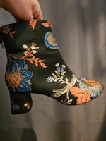 Zara Stiefeletten Gr. 36 asiatisches Design Fasching Sachsen - Chemnitz Vorschau
