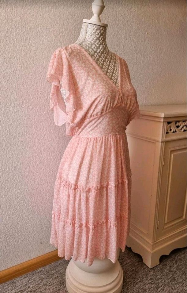 Sommerkleid rose weiß Gr. 36 S NEU  A-Linie figurumspielend in Emmendingen