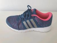 Sportschuhe Adidas  Gr 39,5 Baden-Württemberg - Dietenheim Vorschau
