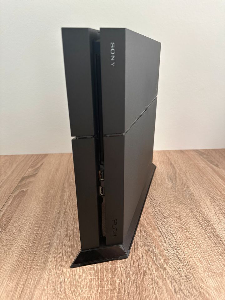 PlayStation 4 (500GB) in Strausberg