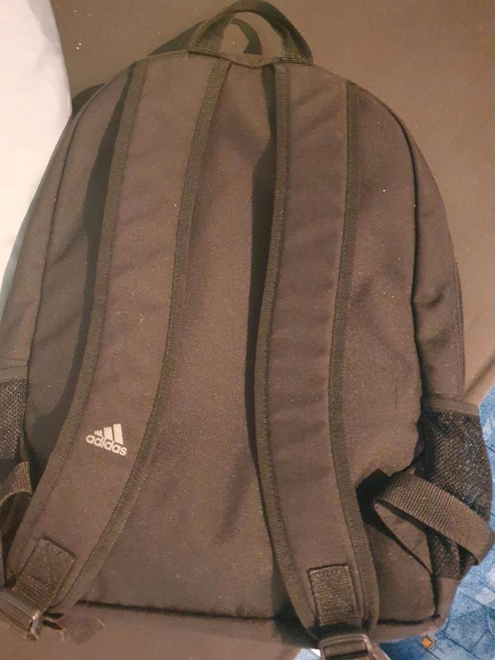 Adidas Rucksack in Kusel