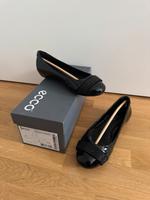 Glänzend schwarze Ecco Ballerinas Größe 37 Baden-Württemberg - Karlsruhe Vorschau