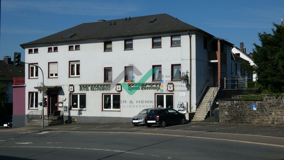 Gaststätte mit Hotel und Wohnungen in verkehrsgünstiger Lage von Werdohl in Werdohl