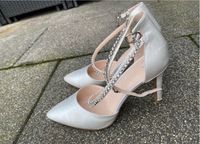 Weiße high heels mit Glitzer Nordrhein-Westfalen - Wermelskirchen Vorschau