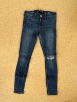 Hollister Skinny Jeans Low Waist Ripped Dunkelblau 0S W24 L26 München - Hadern Vorschau