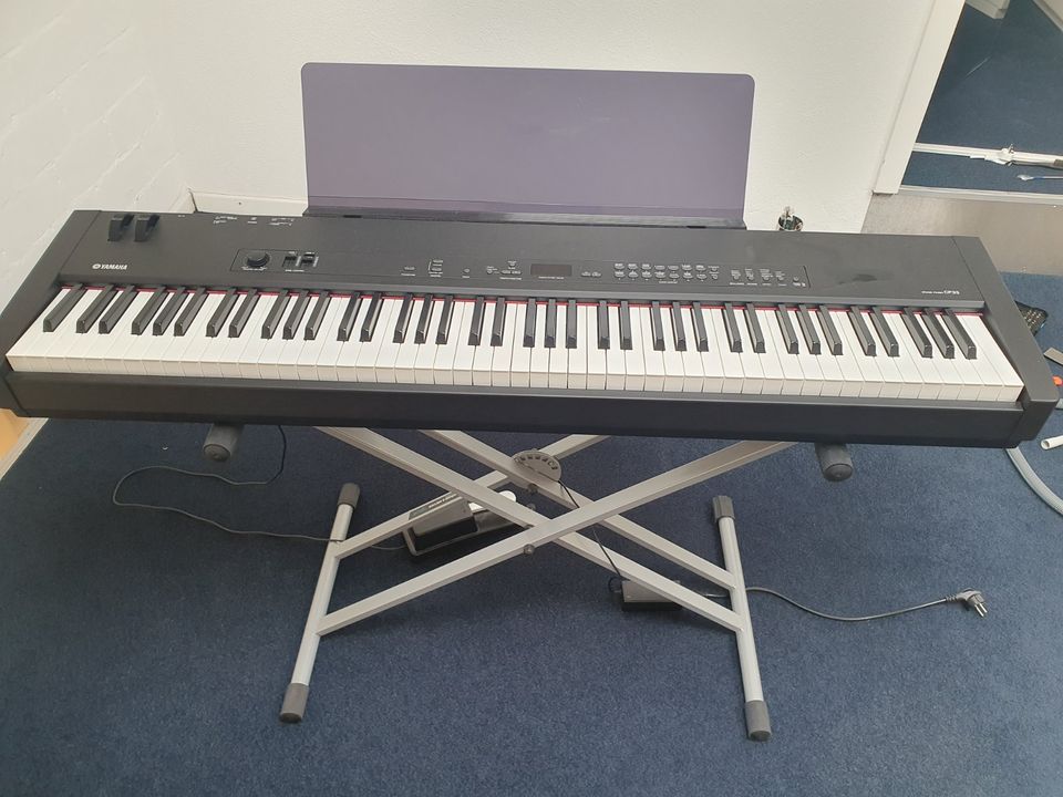 Yamaha CP33 Stage Piano in Abstatt