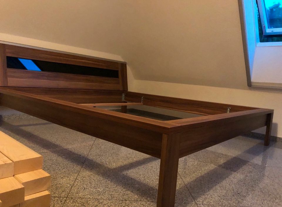 Bett 190x200 Kirschbaum Optik + 2 Nachttische in Stuttgart