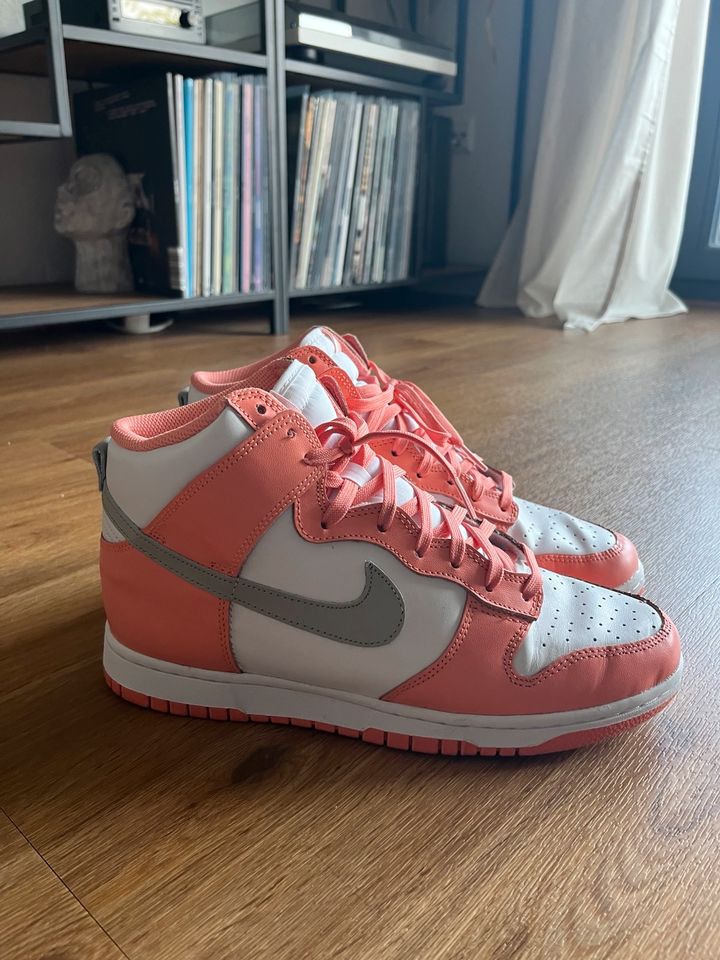 Nike Dunk High Salmon in Größe 42 in Karlsruhe