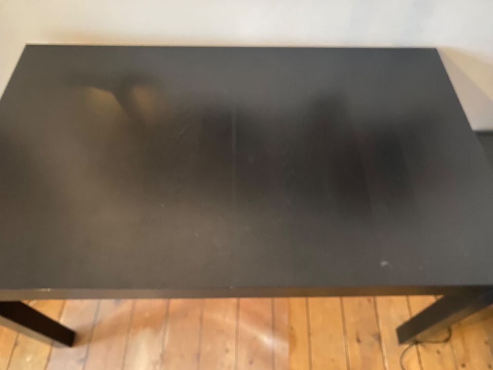 Ausziehbarer Tisch, schwarz, 140x84 cm in Düsseldorf