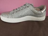 Sneakers von GUESS  Neu !!  Originalpreis = 95 Euro Sachsen - Doberschau Vorschau