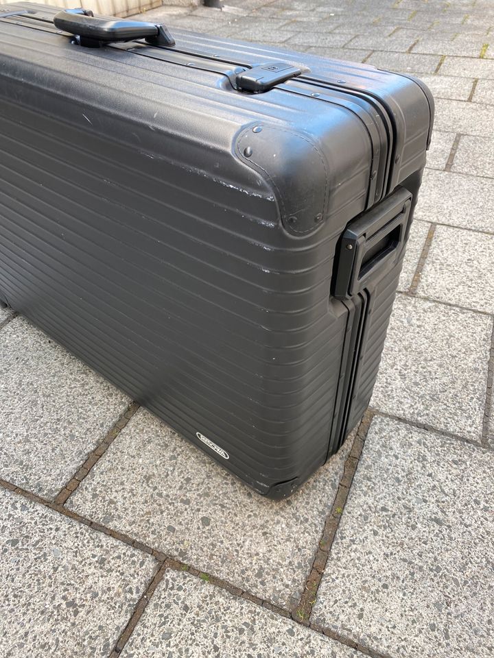 RIMOWA   Rollkoffer XL 78x53x26 schwarz in München