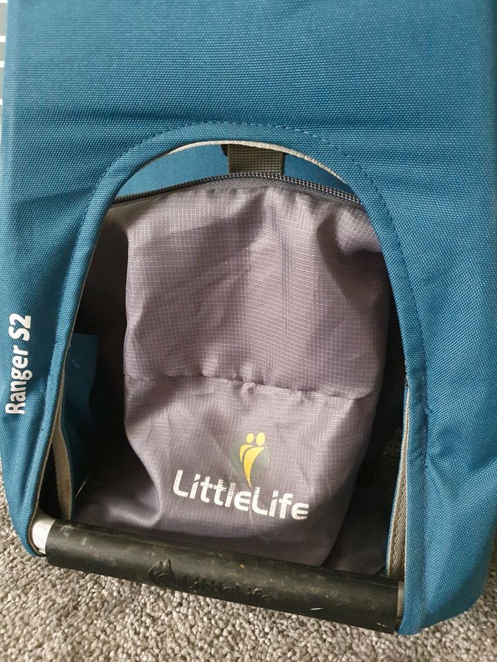 LittleLife Ranger S2 Kindertrage, blau mit Zubehör in Netphen