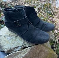 Stiefeletten schwarz 42 Caprice Leder Wildleder schuhe Absatz Hessen - Bad Soden am Taunus Vorschau