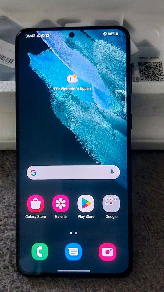 Handy Samsung Galaxy S21 5g inklusive Panzerglas und Handyhüllen in Krefeld