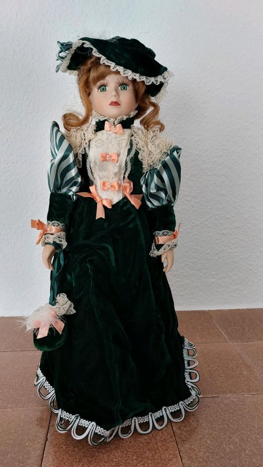 Porzellan Puppe in Haldensleben