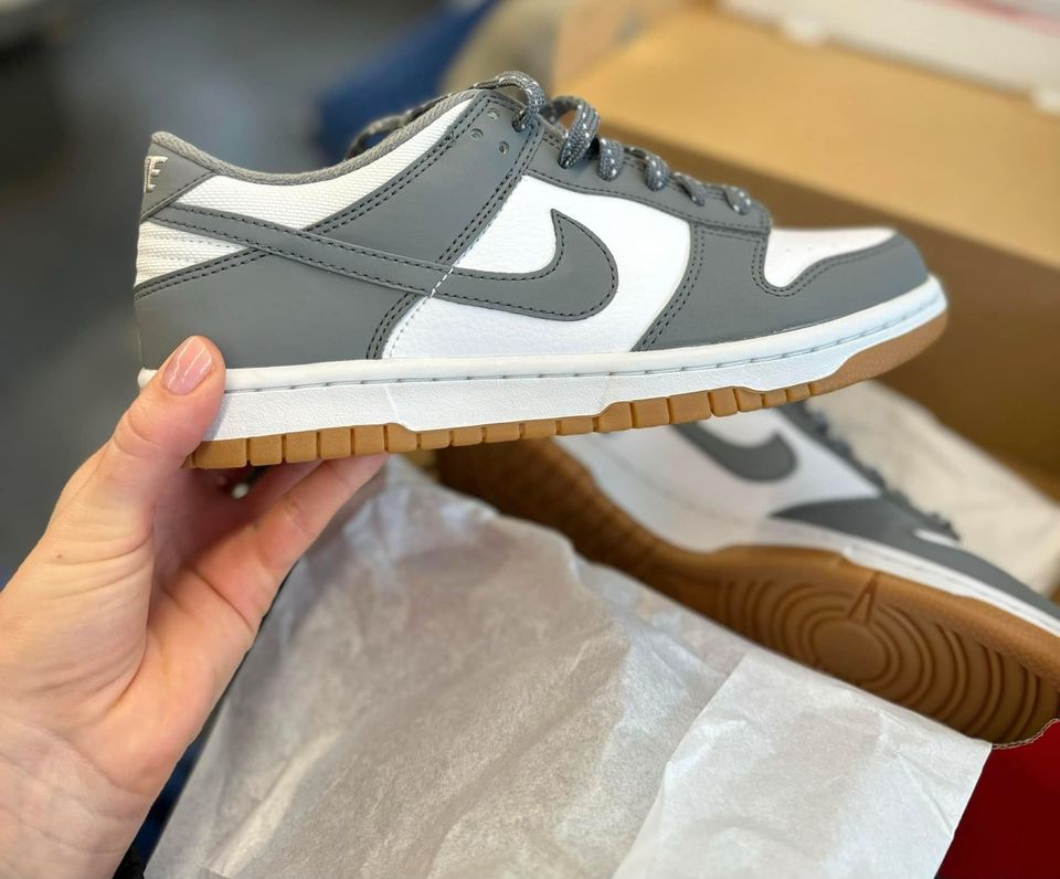 Nike dunk low in Neumünster