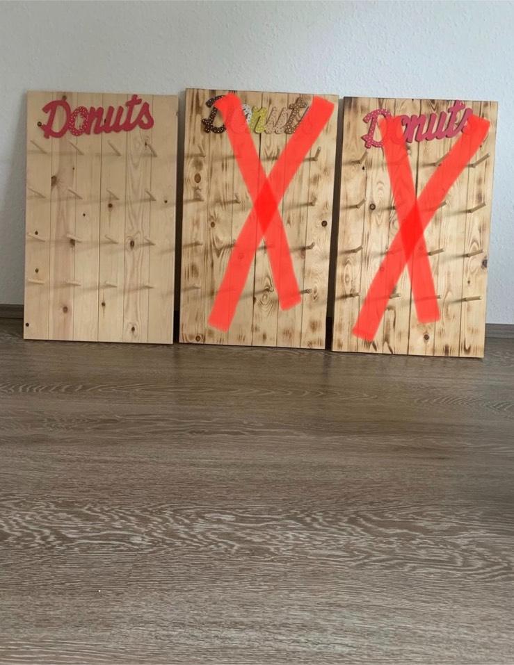Donuts Wand, Holzwand, Donutwand, Hochzeit Candybar Feier Deko in Bielefeld