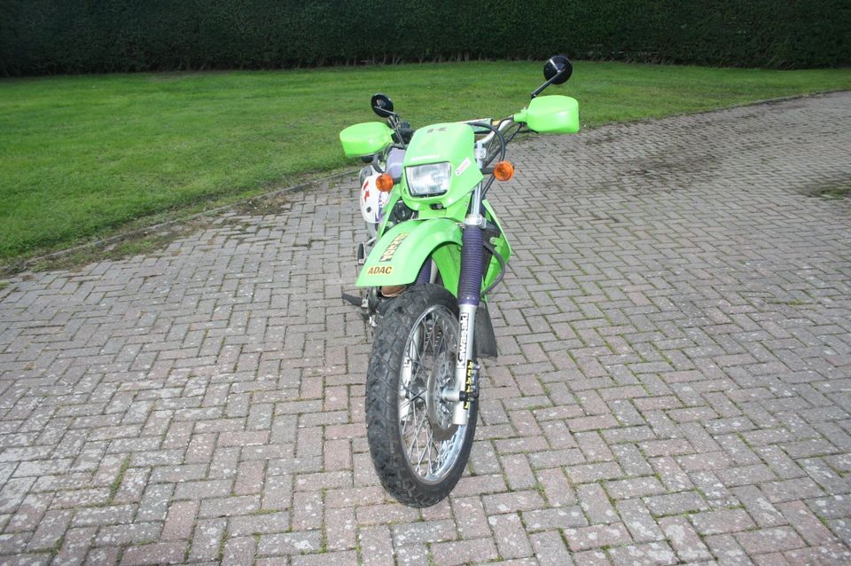 Kawasaki KLR 650 C Enduro 1 Hand und nie im Gelände gefahren in Broderstorf