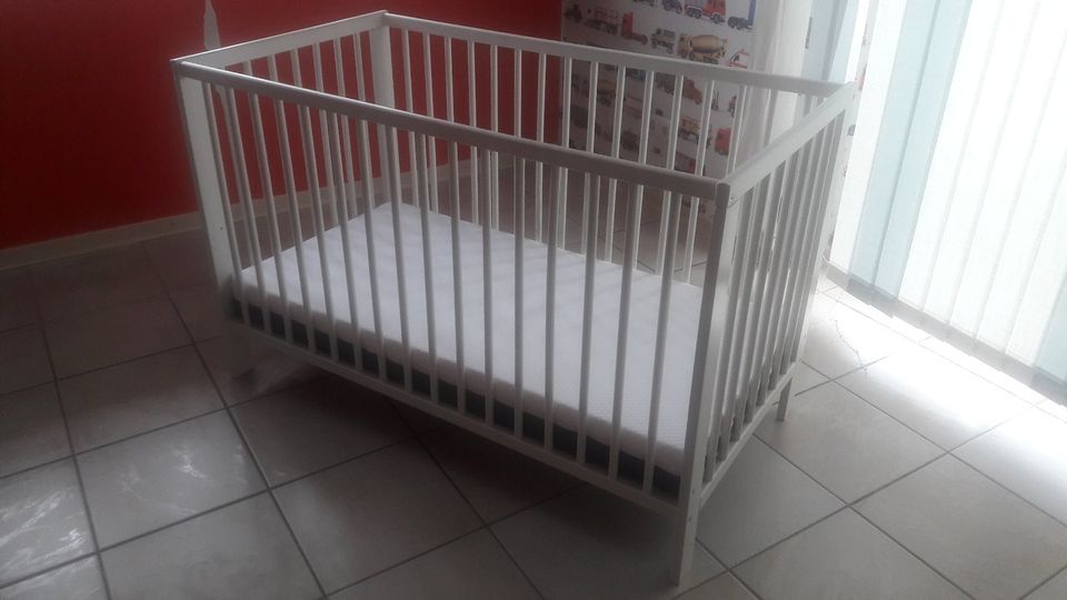 Babybett Ikea 120x60 in Neuhof