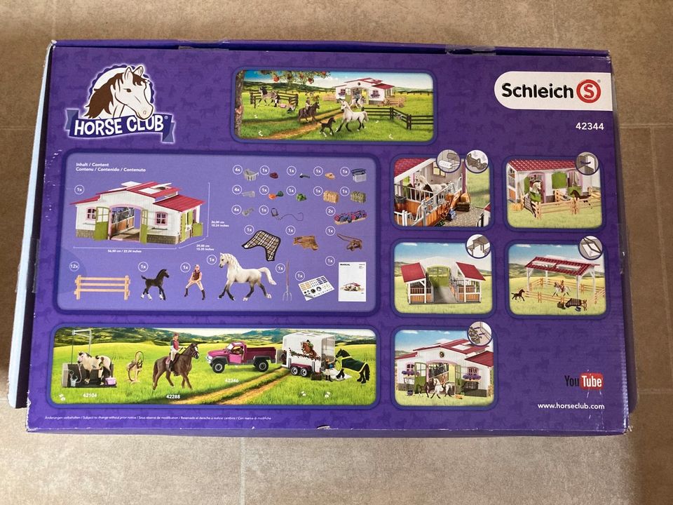 schleich 42344 HORSE CLUB Reiterhof mit Reiterin und Pferden in Bodenwerder